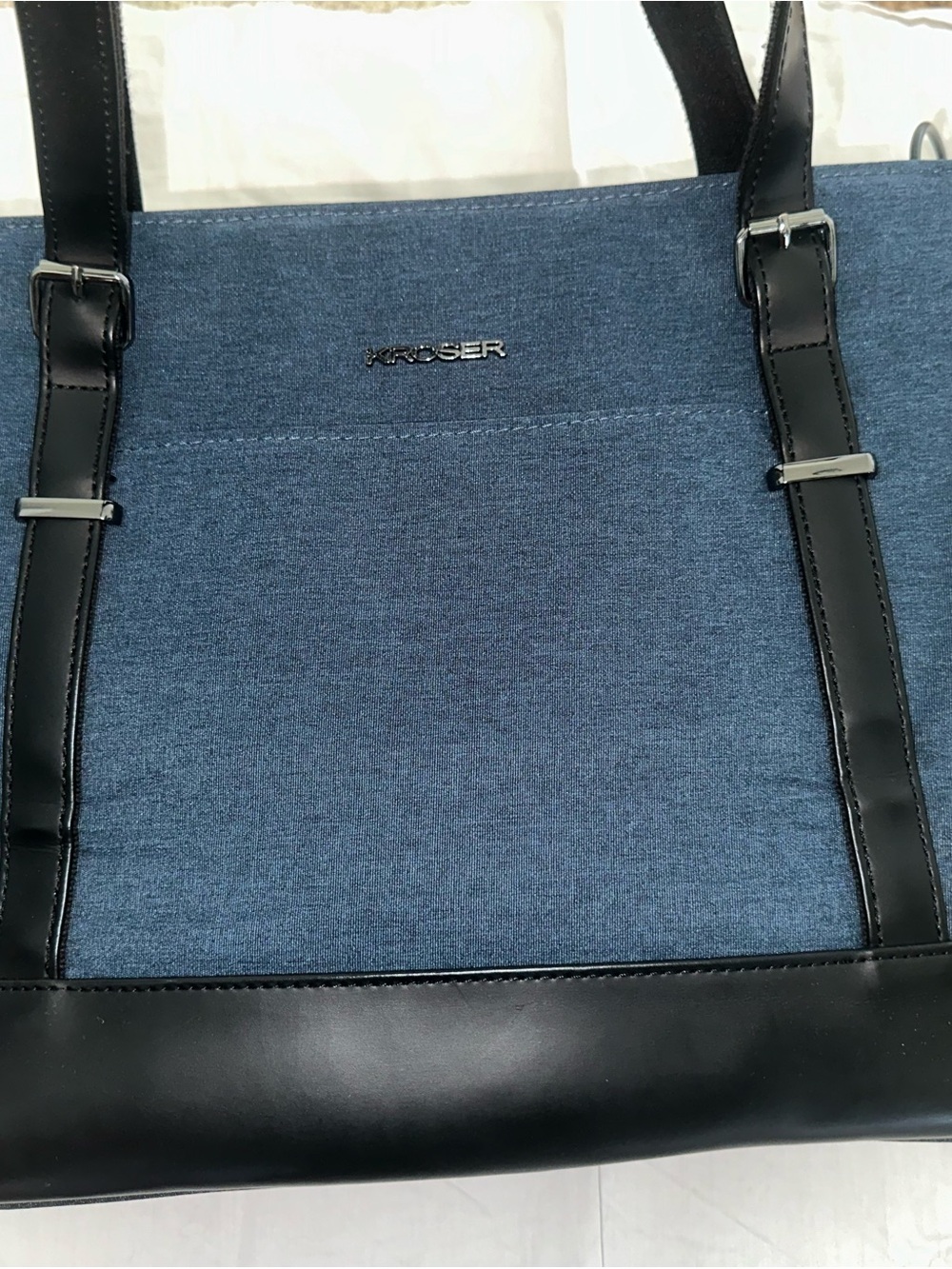 Kroser Large Black Water Repellant 15” Laptop Computer Tote Bag USB Port